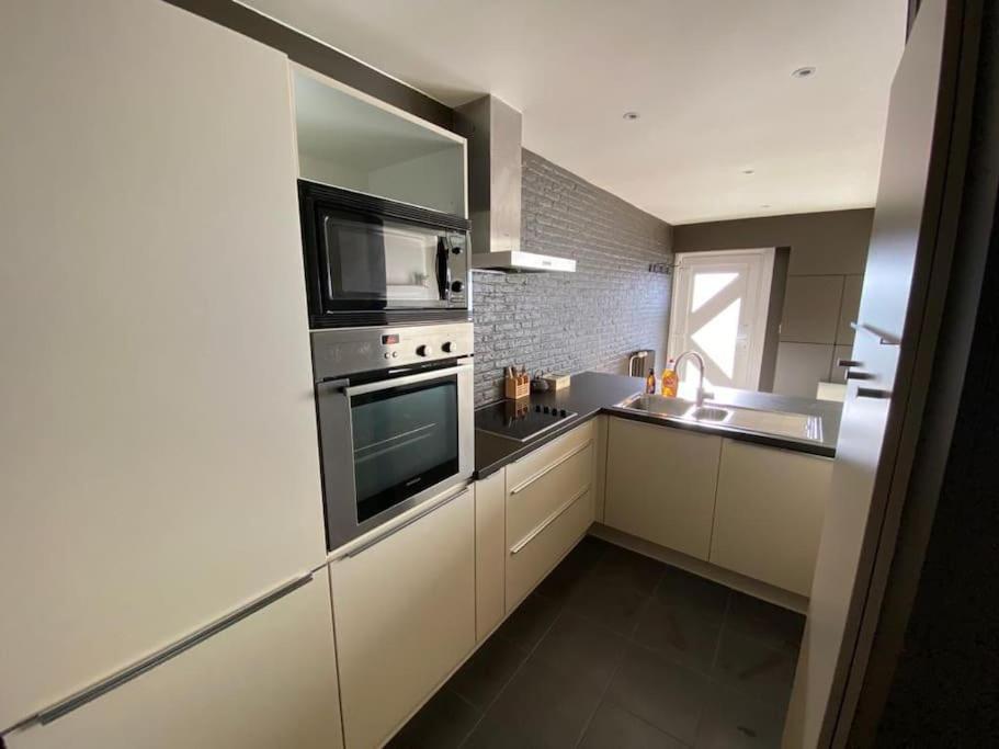 Cosy Beachhouse Within Walking Distance Of The Sea Villa De Haan Buitenkant foto