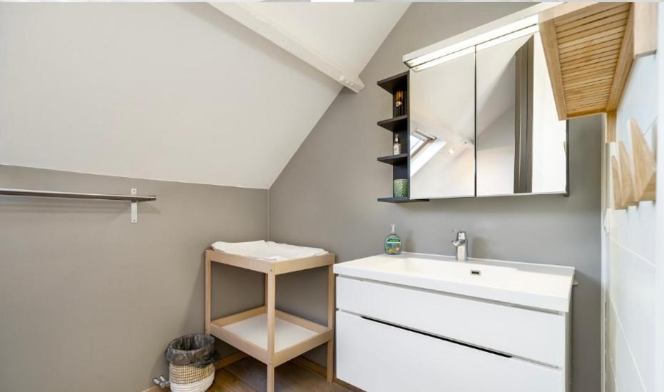 Cosy Beachhouse Within Walking Distance Of The Sea Villa De Haan Buitenkant foto